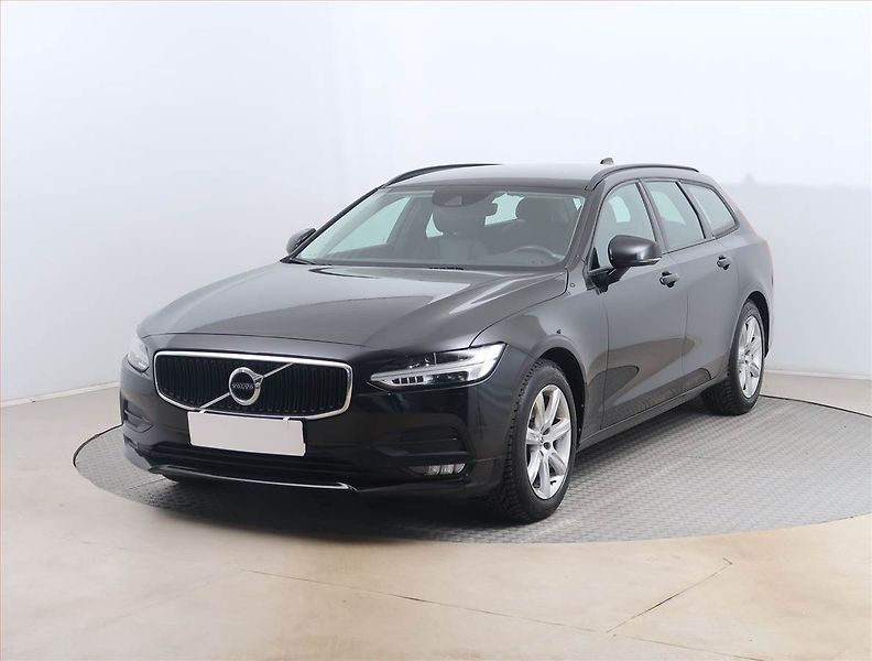 Volvo V90 (2017) D3, Automat, Serv.kniha, Kůže - fotka 2 z 15