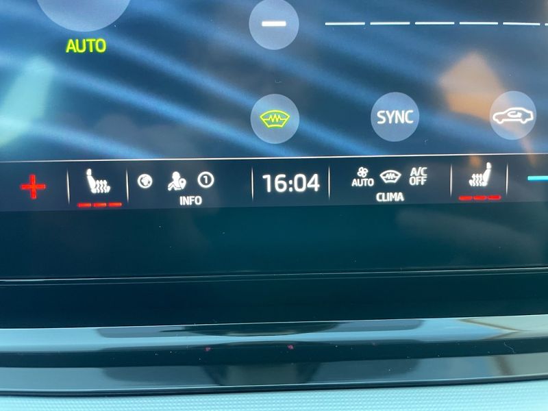 Škoda Octavia (2021) Com. 1.5TSi Style+! ČR! 1.maj. - fotka 18 z 40