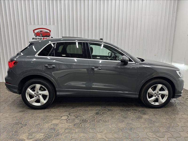 Audi Q3 45TFSI Quattro Pano - fotka 10 z 41