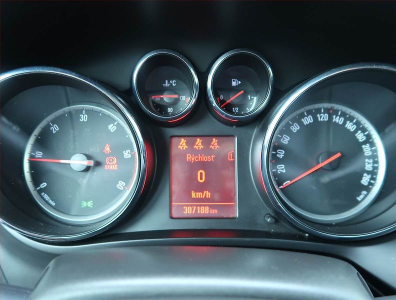 Opel Zafira (2012) 2.0 CDTI, Tažné, jezdí výborně - fotka 11 z 18