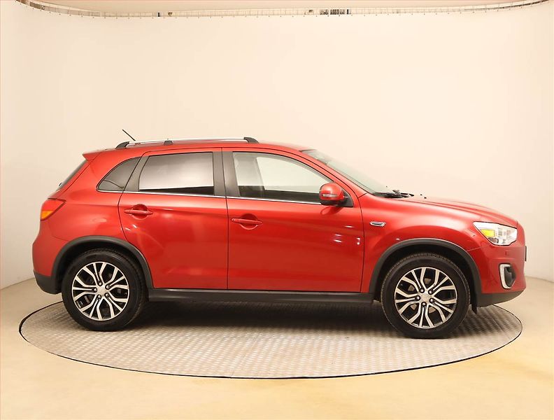 Mitsubishi ASX (2015) 1.6 DI-D, 4X4, Tempomat - fotka 6 z 22