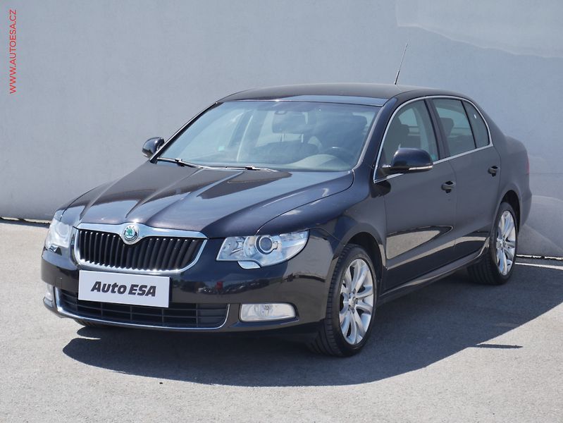 Škoda Superb (2009) 2.0 TDI 4x4, ČR, Xenon, AC - fotka 3 z 18
