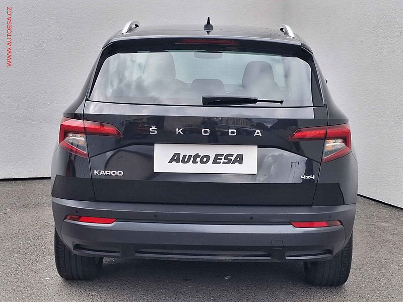 Škoda Karoq (2021) 2.0TDI 4x4, 2.maj,ČR, Style - fotka 5 z 21