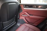 Porsche Cayenne (2026) KeyLess/SoftClose/Pano - náhled 34