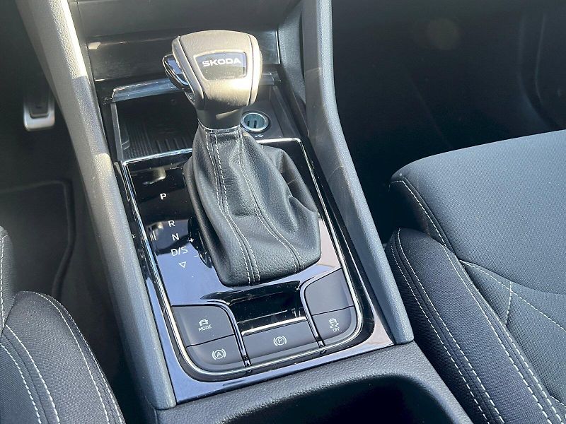 Škoda Karoq (2025) Sportline 1.5TSi 110kW 7°autom - fotka 28 z 30
