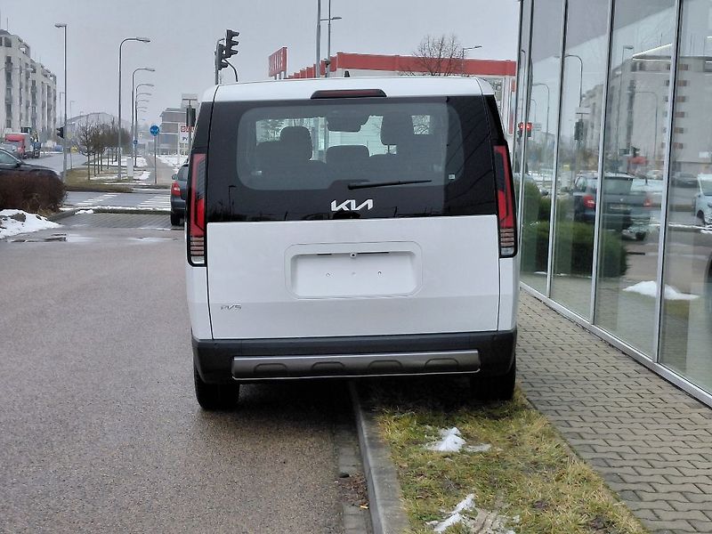 Kia PV5 Elite elektromotor 120kW/160k - fotka 7 z 14