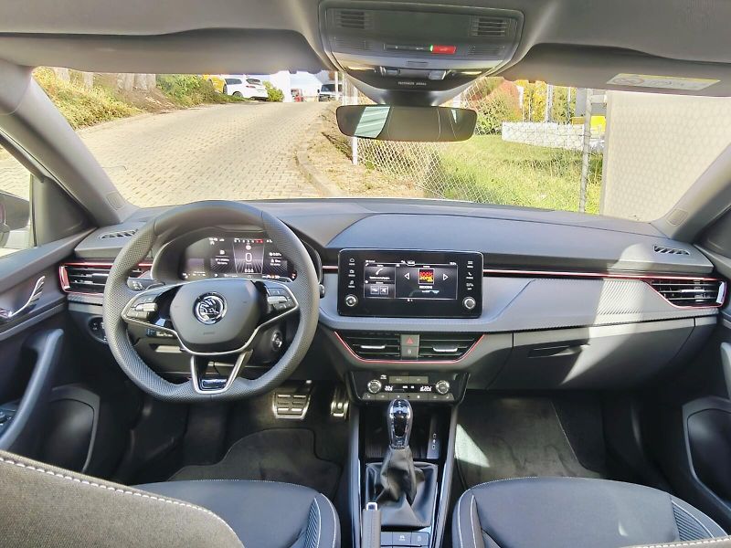 Škoda Scala (2024) 1,5 TSI 110 kW Monte Carlo DSG - fotka 6 z 44