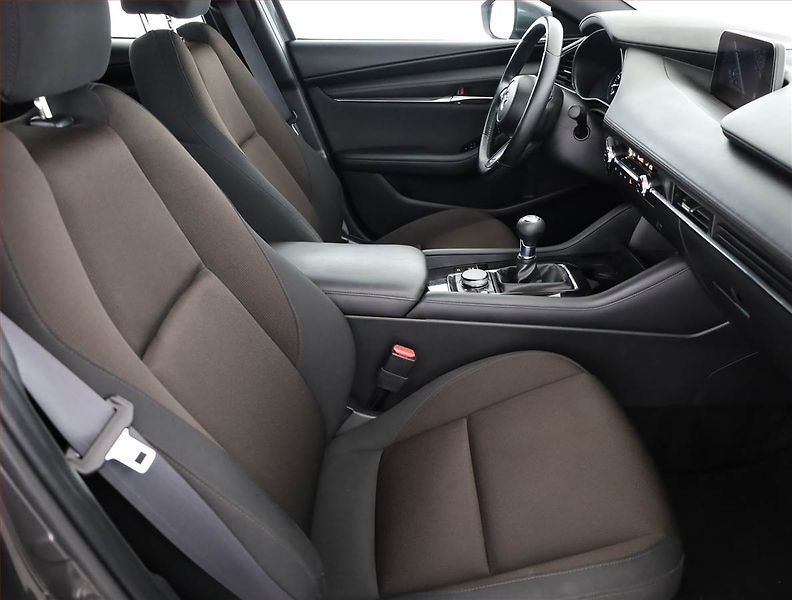 Mazda 3 (2021) 2.0 Skyactiv-G, 70TKM,Klima - fotka 7 z 20