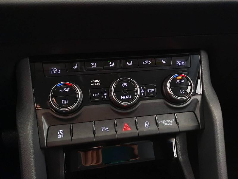 Škoda Karoq (2023) 2.0 TDI 4x4 (110kW/150k) DSG, - fotka 14 z 26