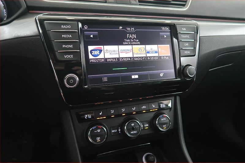 Škoda Superb (2016) Style 2.0 TDI 4x4, 4X4 - fotka 12 z 23