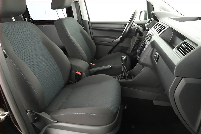 Volkswagen Caddy (2018) 2.0 TDI, 5Míst - fotka 18 z 21