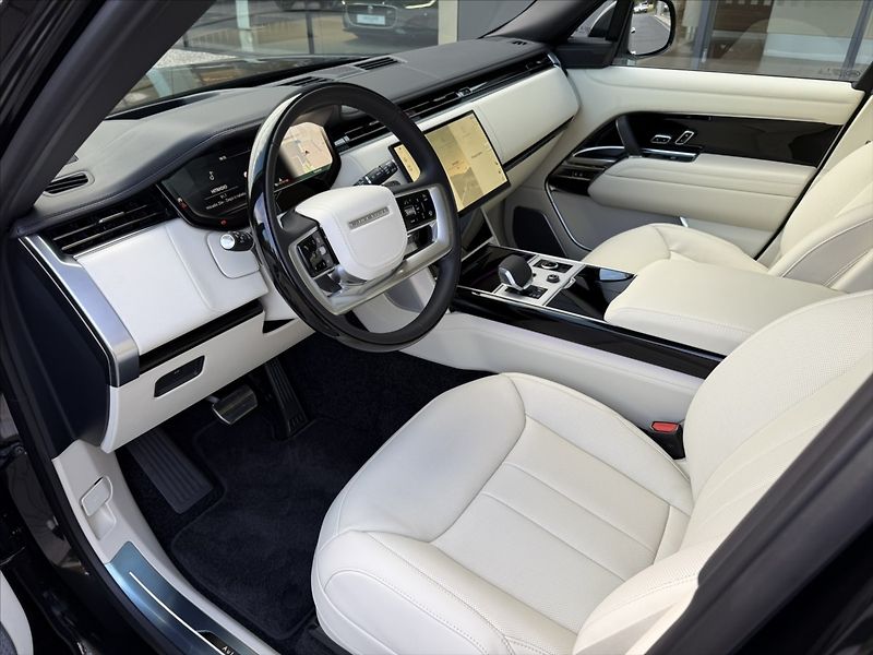 Land Rover Range Rover (2026) 3,0 AUTOBIOGRAPHY D350 - fotka 10 z 38