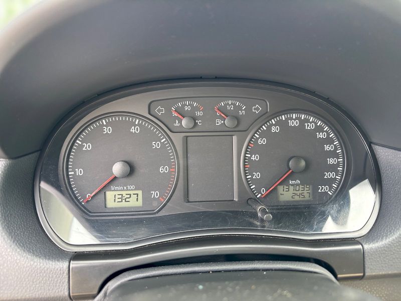 Volkswagen Polo (2008) A04 COMFO 44 2V M5F - fotka 20 z 27