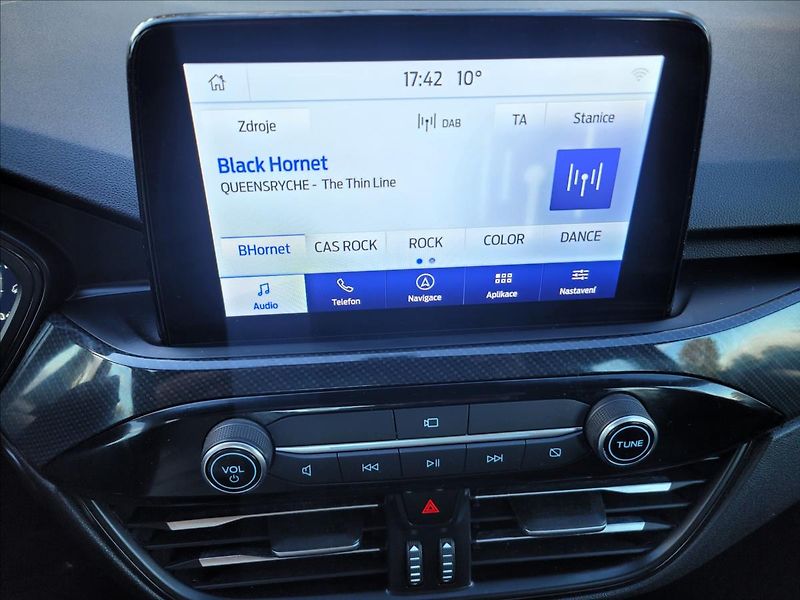 Ford Kuga 2,5 PHEV,165KW,ST-LINE,led,kůž - fotka 26 z 50
