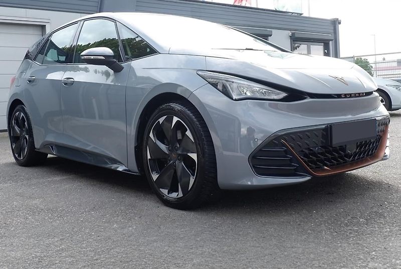 Cupra Born 150kW SoH 89% Tep.čerpadlo - fotka 3 z 20