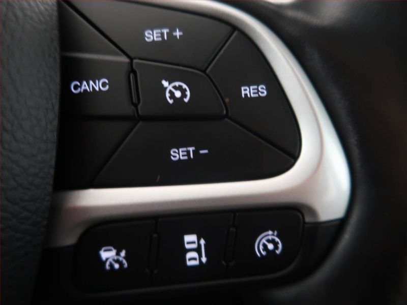 Jeep Compass (2020) 2.0 MultiJet, 4X4, Serv.kniha - fotka 16 z 16