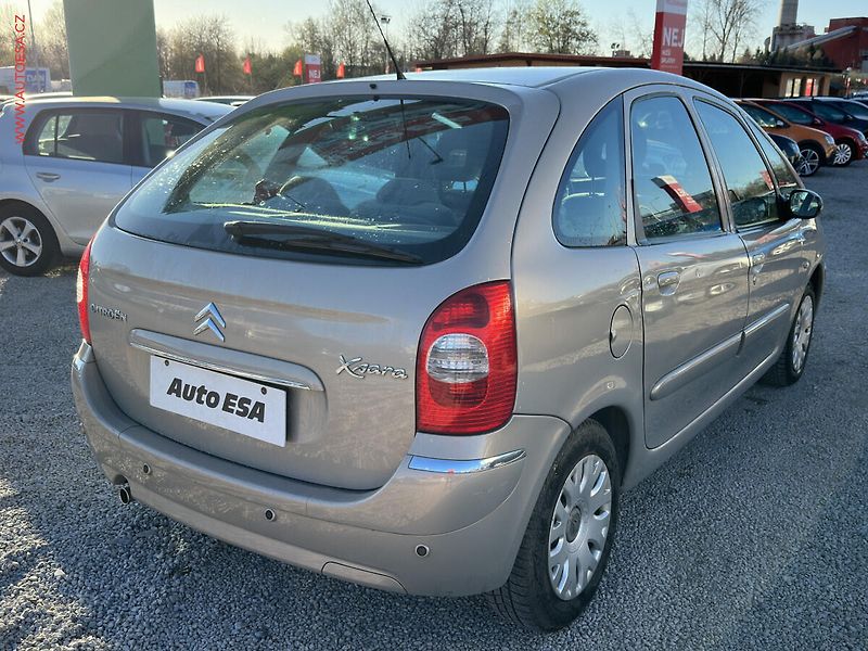 Citroën Xsara Picasso (2006) 1.6i, autoAC, temp - fotka 4 z 18