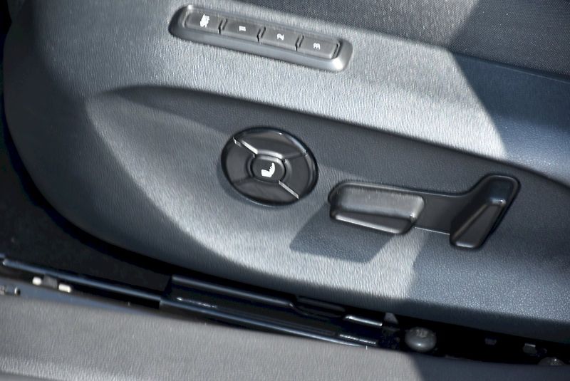 Škoda Superb (2024) L&K 2.0 TDI 142kW 4x4 DSG - fotka 26 z 34