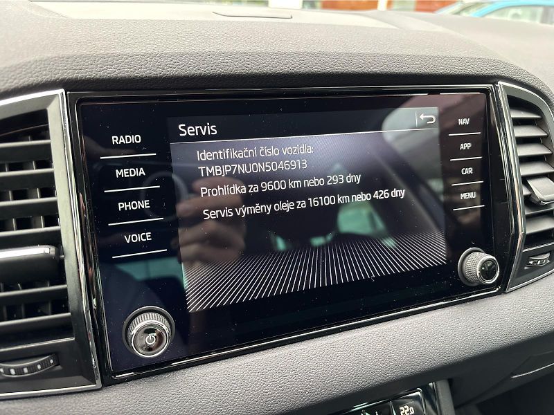 Škoda Karoq 1.0TSi 81kW AMBITION - fotka 17 z 29