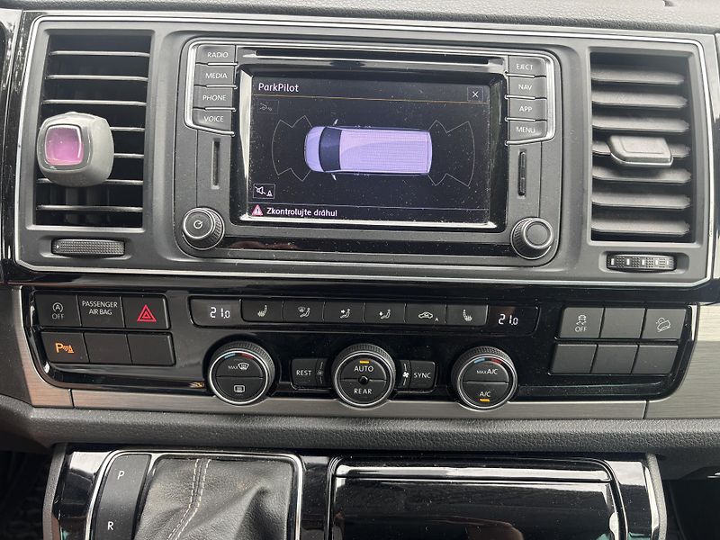 Volkswagen Multivan (2018) 2.0TDI 150kW, JOIN, ČR, DPH - fotka 17 z 20