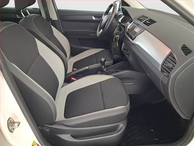 Škoda Fabia (2017) 1.4 TDI, Tempomat - fotka 9 z 16