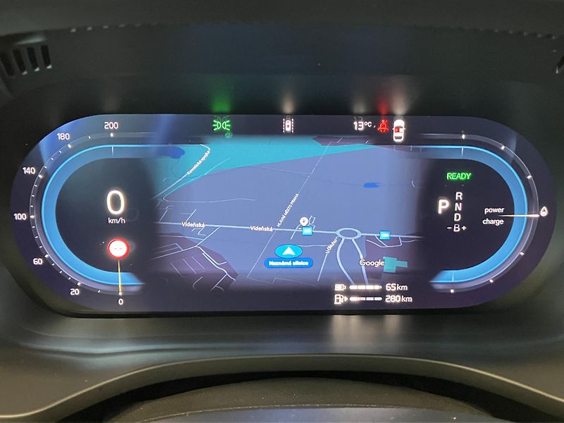 Volvo XC60 T6 eAWD Recharge Core, PANO - fotka 24 z 42