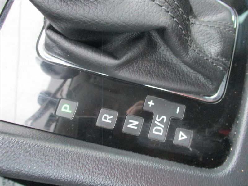Škoda Octavia 2,0 TDI, Style,DSG,ZAMLUVENO, - fotka 30 z 47