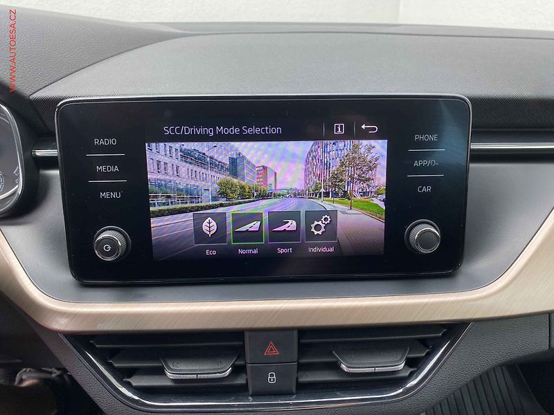 Škoda Scala (2019) 1.0TSi, 2.maj,ČR, Style, DSG - fotka 19 z 20