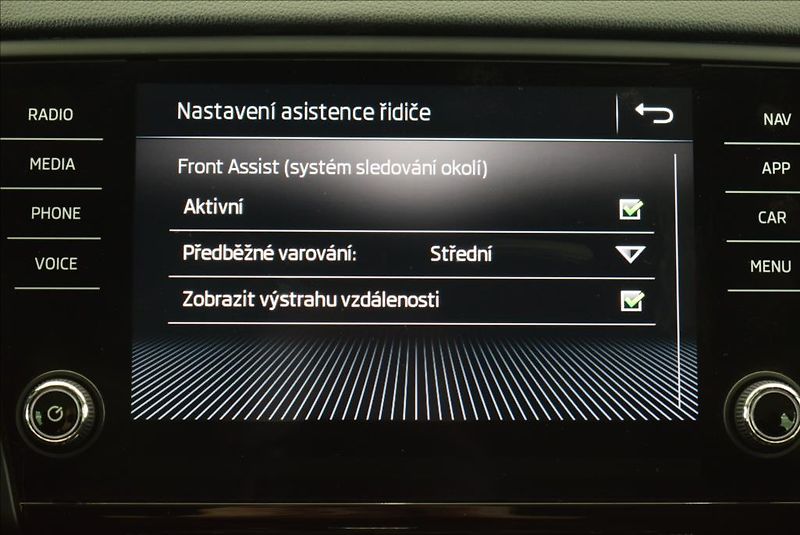 Škoda Octavia 1,6 TDi, DSG,NAVI,serviska, - fotka 28 z 40