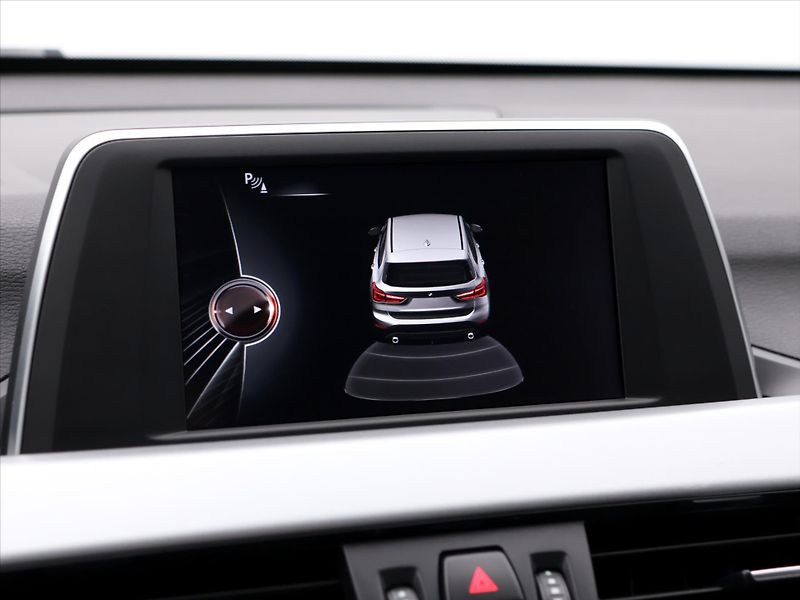 BMW X1 1,5 18i sDrive Advantage - fotka 22 z 32