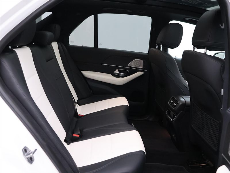 Mercedes-Benz GLE 2,0 350de 4M CZ AMG DPH - fotka 14 z 42