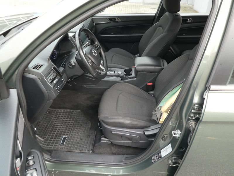 SsangYong Musso GRAND 2,2D 149kW závěs  - fotka 10 z 15