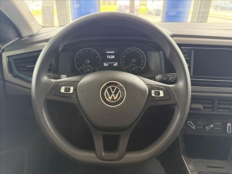Volkswagen Polo 1,0   MPI 59kW,SERVISKA,1.MAJ - fotka 13 z 22