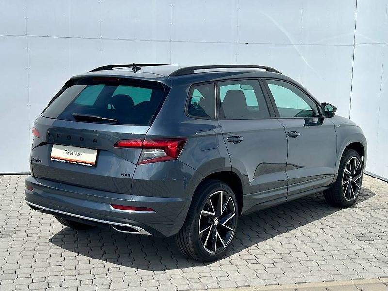 Škoda Karoq 2,0TSI 140kW Sportline 7DSG 4x - fotka 2 z 28