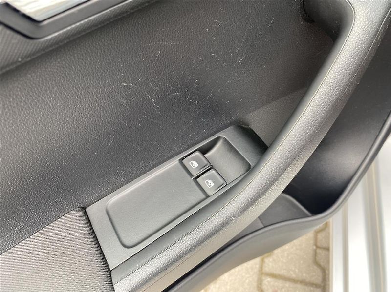 Škoda Fabia 1,4 TDI Ambition - fotka 36 z 39