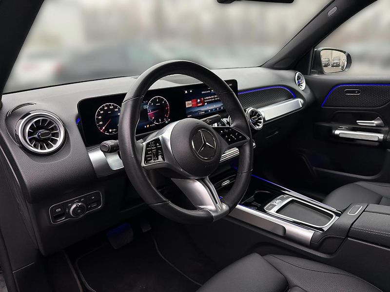 Mercedes-Benz GLB 200d 4M - fotka 9 z 18
