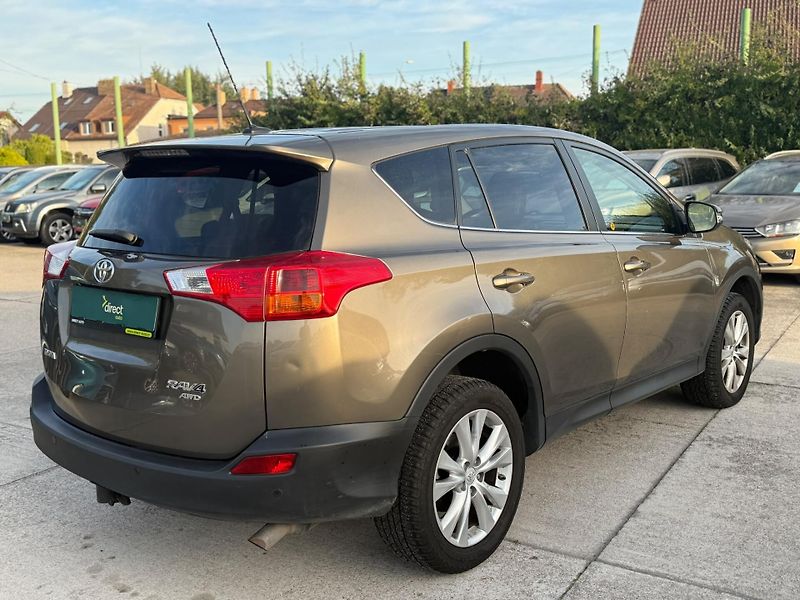 Toyota RAV4 - fotka 2 z 8