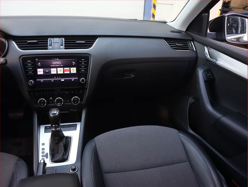 Škoda Octavia (2019) 1.6 TDI, Automat, Navi - fotka 8 z 20