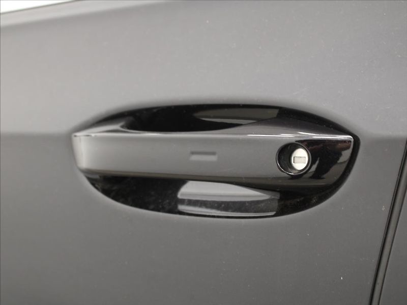 Volkswagen Golf 1,5 TSi 110kW Style Var.64tkm. - fotka 23 z 24