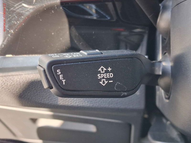Audi Q3 (2020) 2.0 TDi Quattro, AT, LED, TZ - fotka 18 z 22