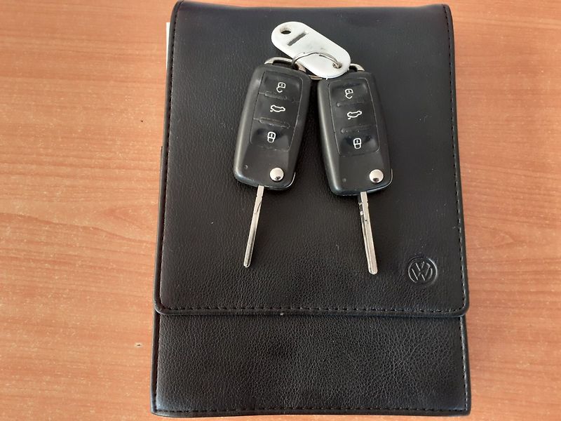 Volkswagen Golf (2011) VI 1.2 TSi - fotka 29 z 41