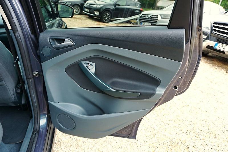 Ford C-MAX (2012) 1,6Ti-VCT 92 kW - fotka 14 z 37