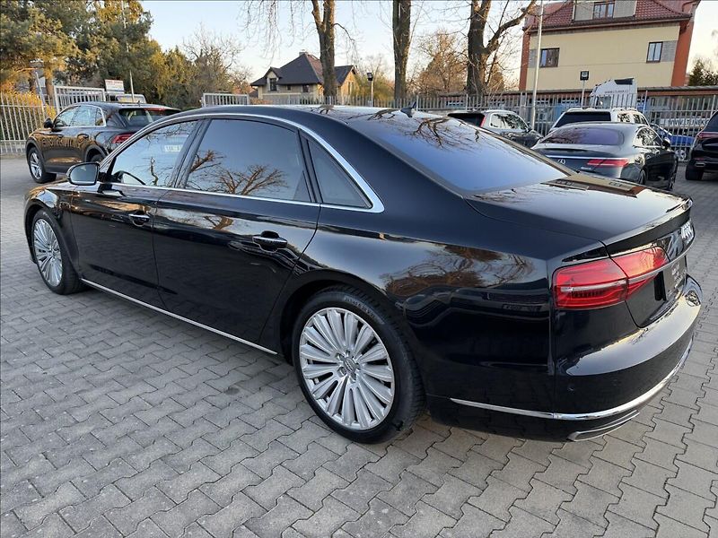 Audi A8 L 50Tdi - fotka 7 z 40
