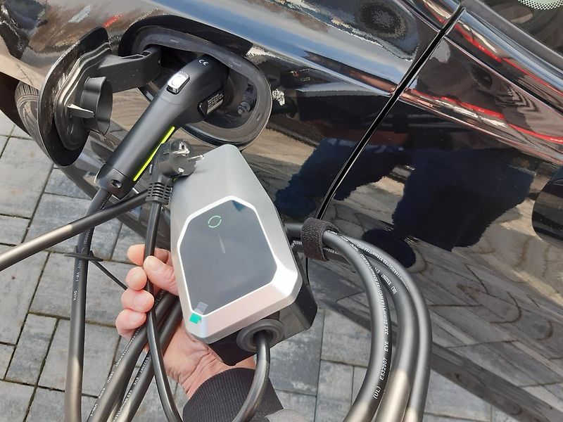 Chrysler Pacifica (2019) 3,6L V6 Hybrid,Plus, DVD,tažné - fotka 36 z 38