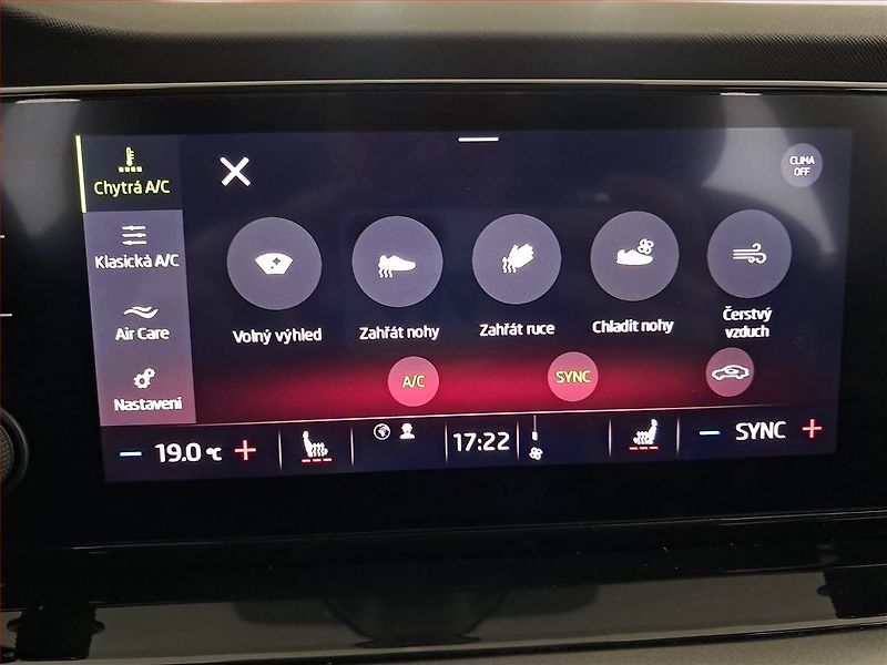 Škoda Octavia (2021) 2.0 TDI, Tempomat - fotka 15 z 20