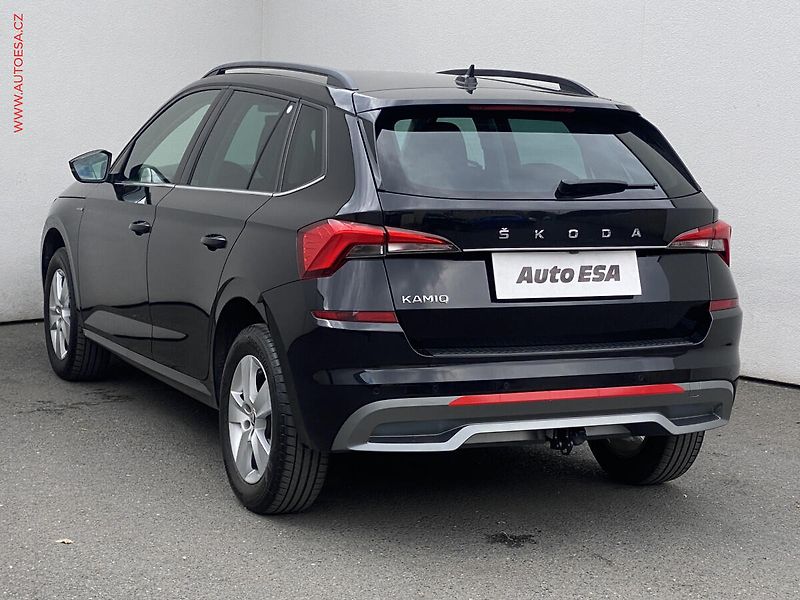 Škoda Kamiq (2022) 1.0 TSi, ČR, Ambition - fotka 6 z 16
