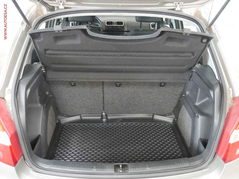 Škoda Fabia (2007) 1.2i, AC, temp, STK8/28 - fotka 7 z 15