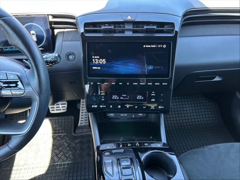 Hyundai Tucson 1,6 HEV 169 NL Style 4x4 AT - fotka 10 z 11