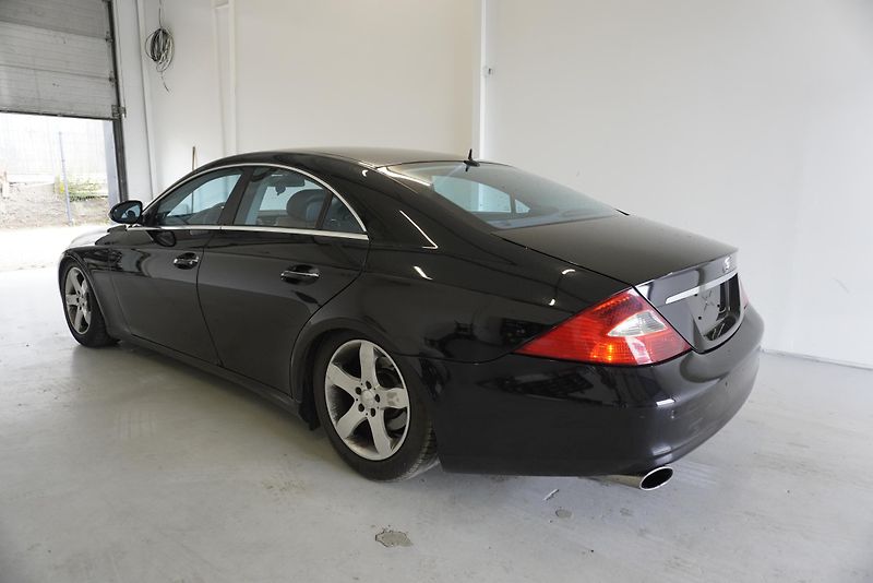 Mercedes-Benz CLS (2005) CLS350 3,5I AUTOMAT - fotka 7 z 31