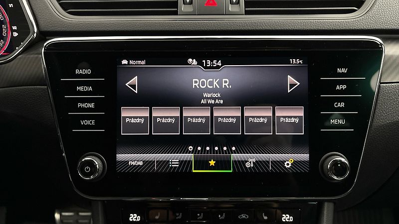 Škoda Superb 2.0 TDI DSG 4x4 Sportline Comb - fotka 11 z 29